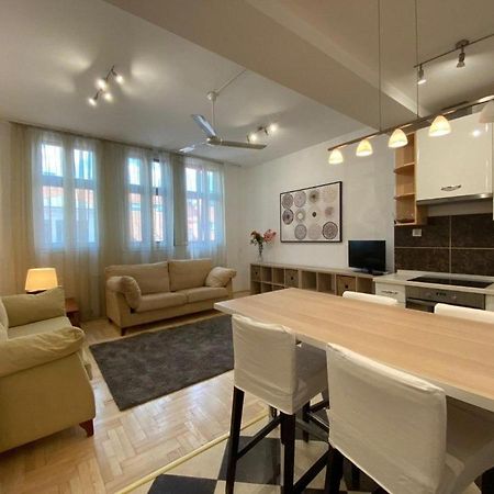 Downtown Gozsdu Vibe Apartment II بودابست المظهر الخارجي الصورة