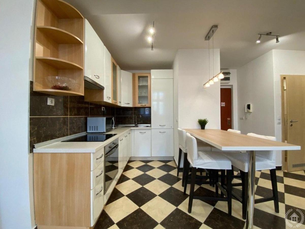 Downtown Gozsdu Vibe Apartment II بودابست المظهر الخارجي الصورة