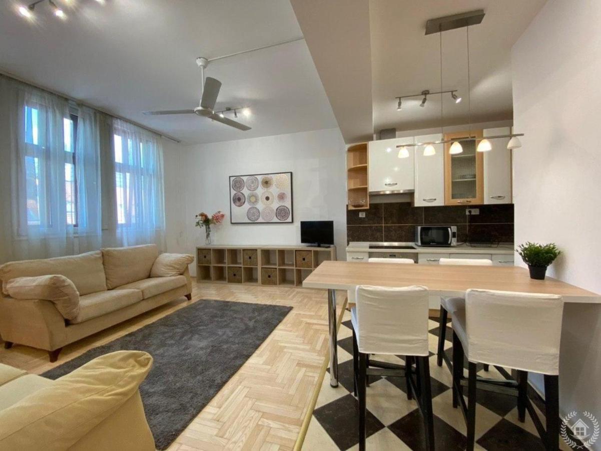 Downtown Gozsdu Vibe Apartment II بودابست المظهر الخارجي الصورة